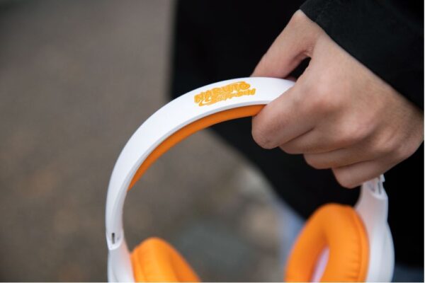 Casque Bluetooth Naruto Blanc et Orange