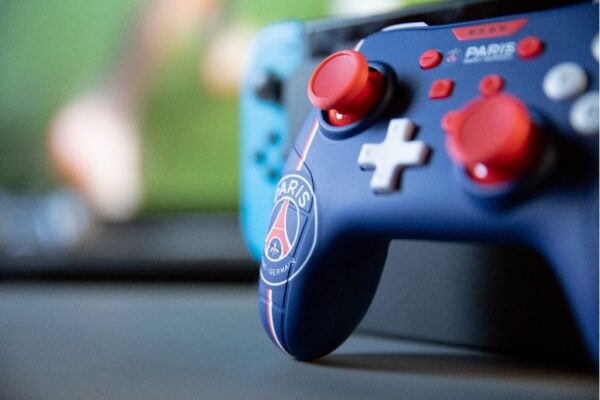 Manette Switch PSG Bleu Filaire