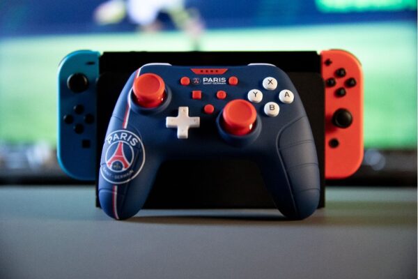 Manette Switch PSG Bleu Filaire